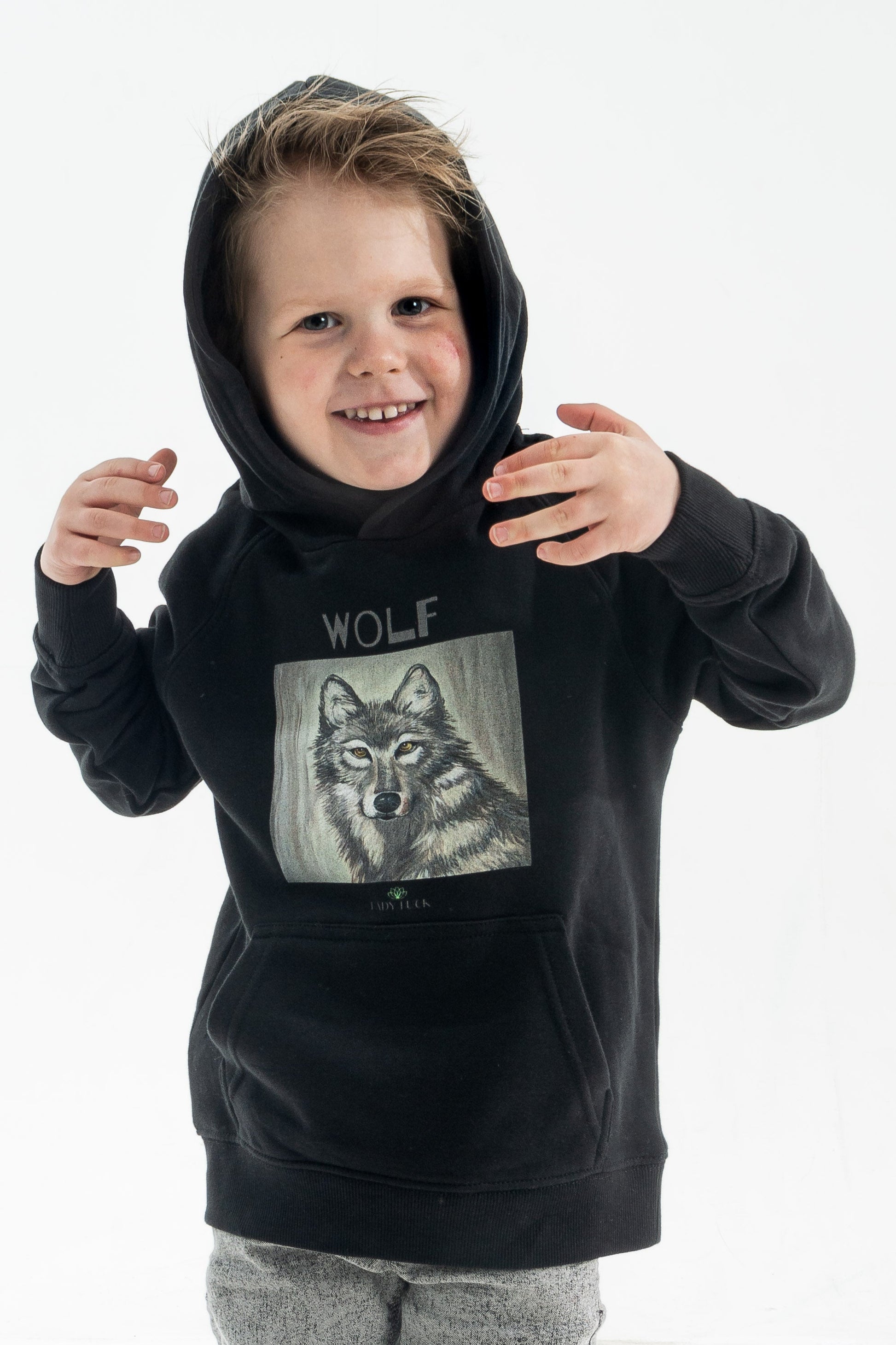 #tshirt_ilovemylife# #tshirt# #tsärk# #artonproducts# #kannakunsti# #kott# #termopudel# #art_sKids eco hoodie WOLF#product_type